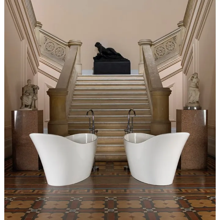 Amalfi Freestanding bath 1632 x 794mm, without overflow image